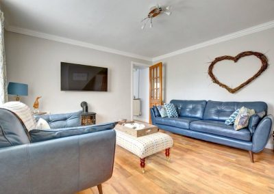 ef21bb6f-dc8d-4ace-a7a4-757b25e3a62d